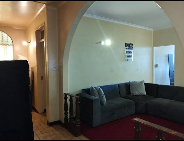 4 BEDROOM APARTMENT FOR SALE IN BEREA